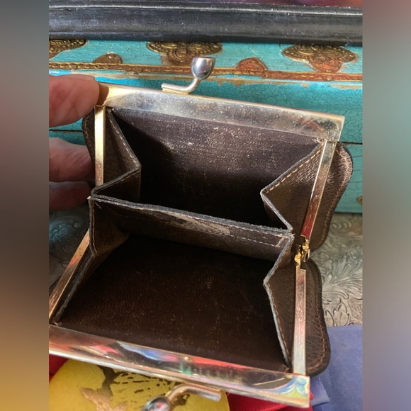 Gorgeous Rare GUCCI Signature GG Monogram Kisslock Luxury Coin Purse Wallet ❤️ - Picture 5 of 10